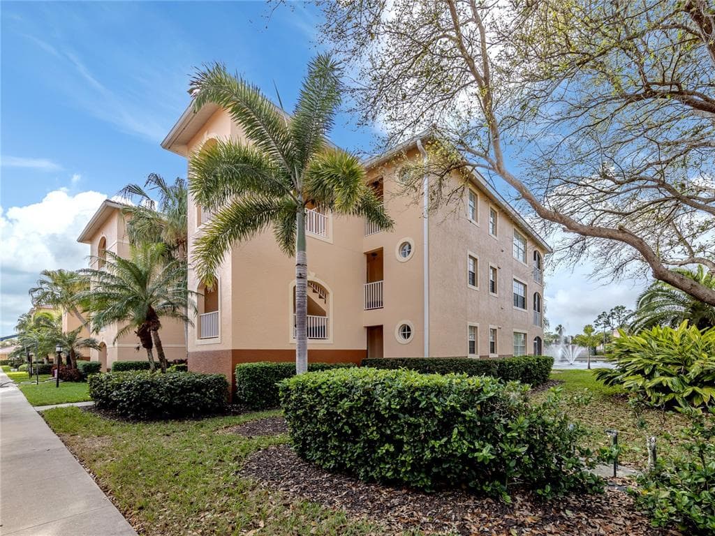 1731 AUBURN LAKES DRIVE 24 photo 1