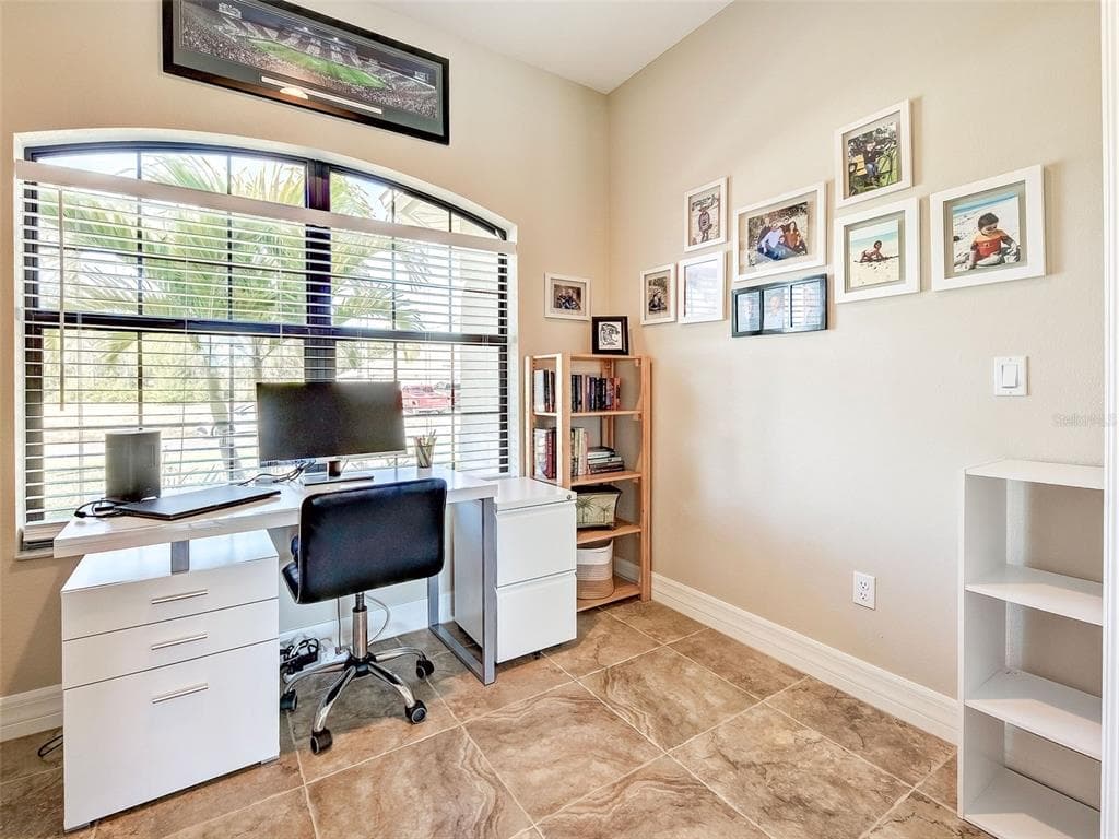 138 LONG MEADOW LANE photo 24