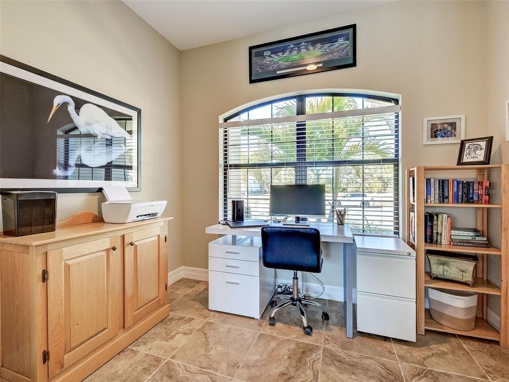 138 LONG MEADOW LANE photo 25