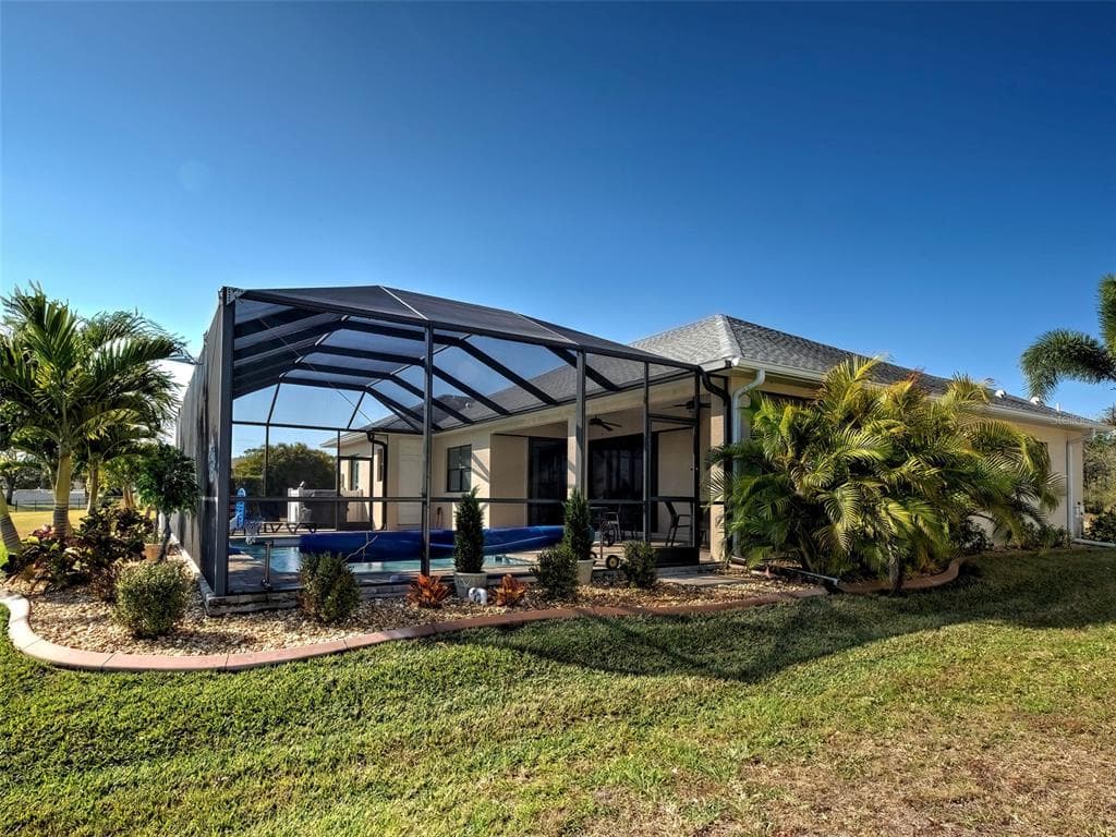138 LONG MEADOW LANE photo 21