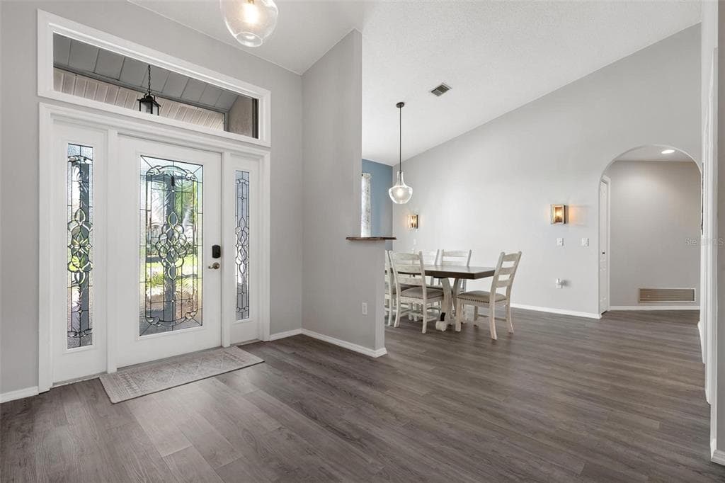5009 SOUTHERN PINE CIRCLE photo 9