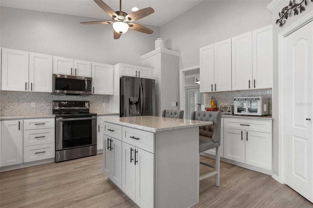 5009 SOUTHERN PINE CIRCLE photo 15