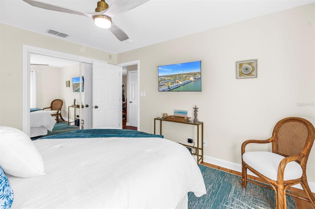 5102 COQUINA KEY DRIVE SE D photo 11