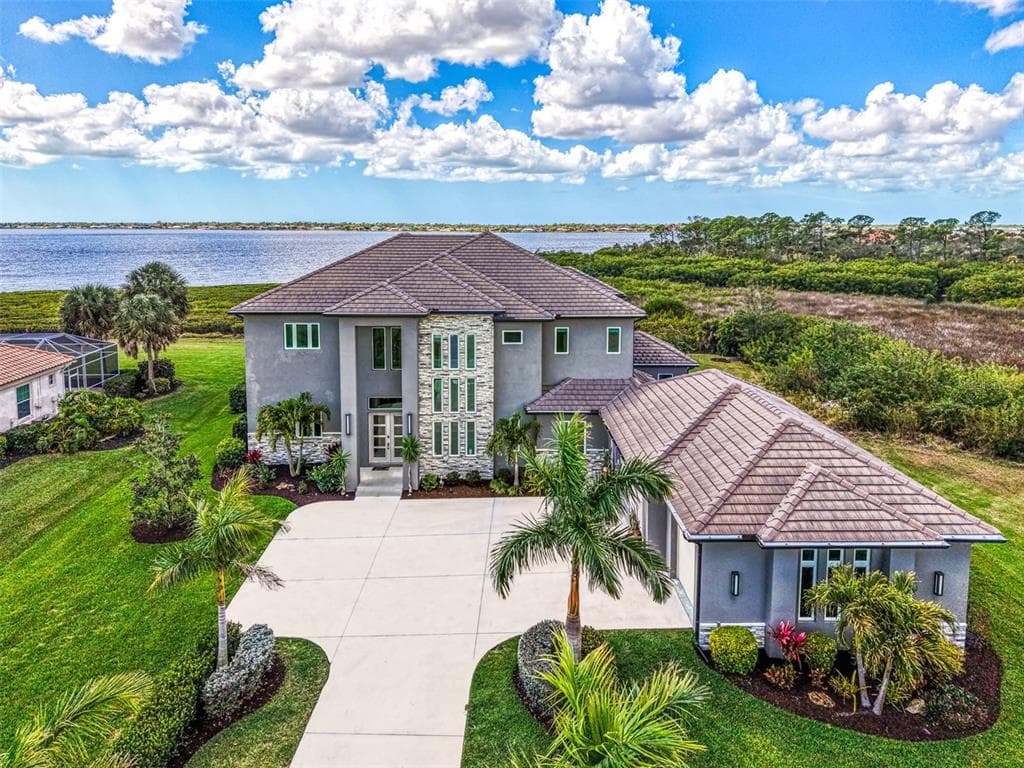 3051 RIVERSHORE LANE photo 1