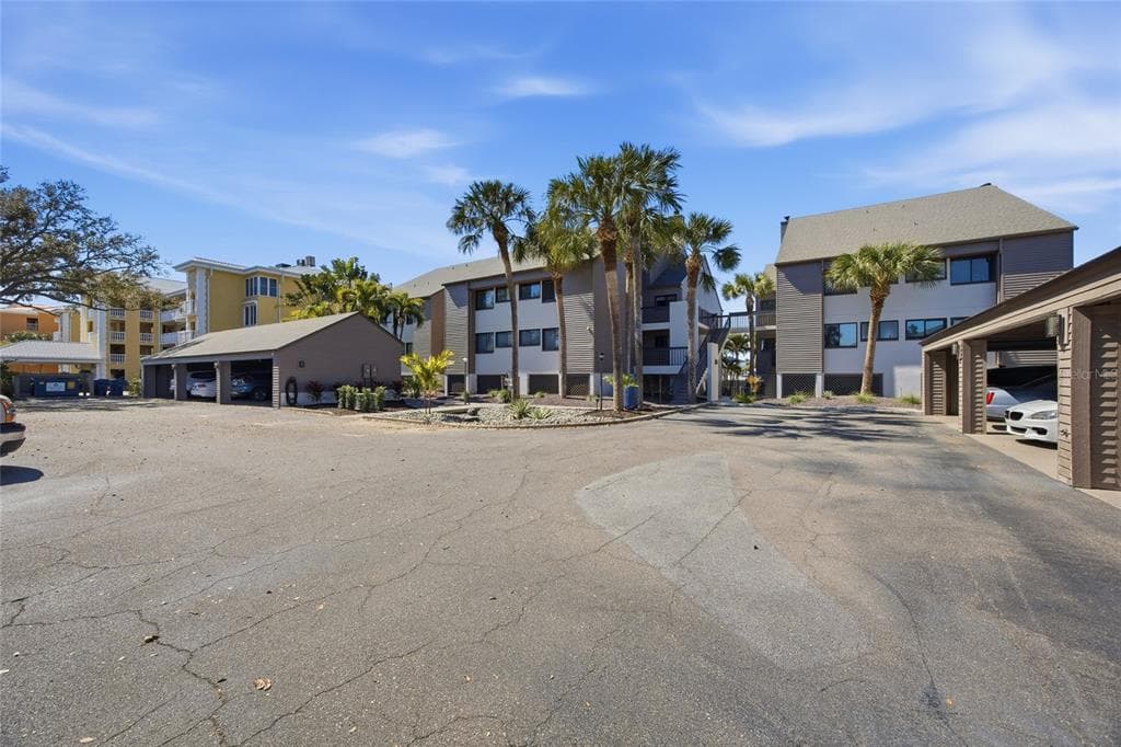 534 PINELLAS BAYWAY S #101 2