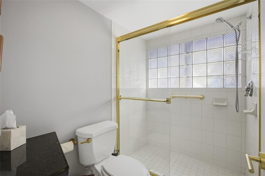 534 PINELLAS BAYWAY S 101 photo 22