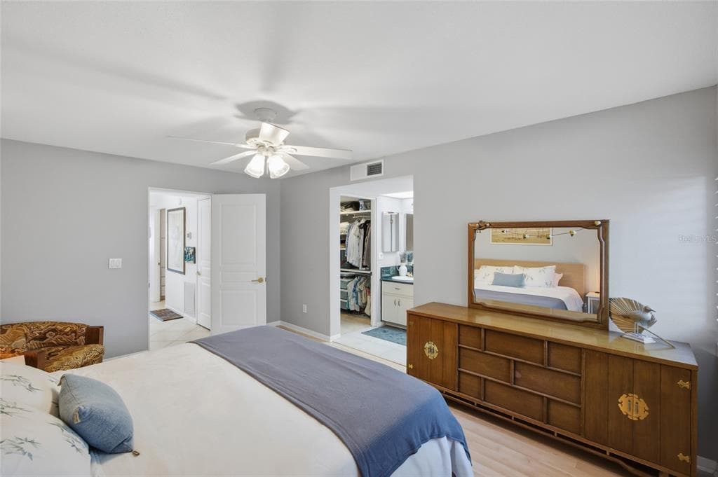534 PINELLAS BAYWAY S 101 photo 18