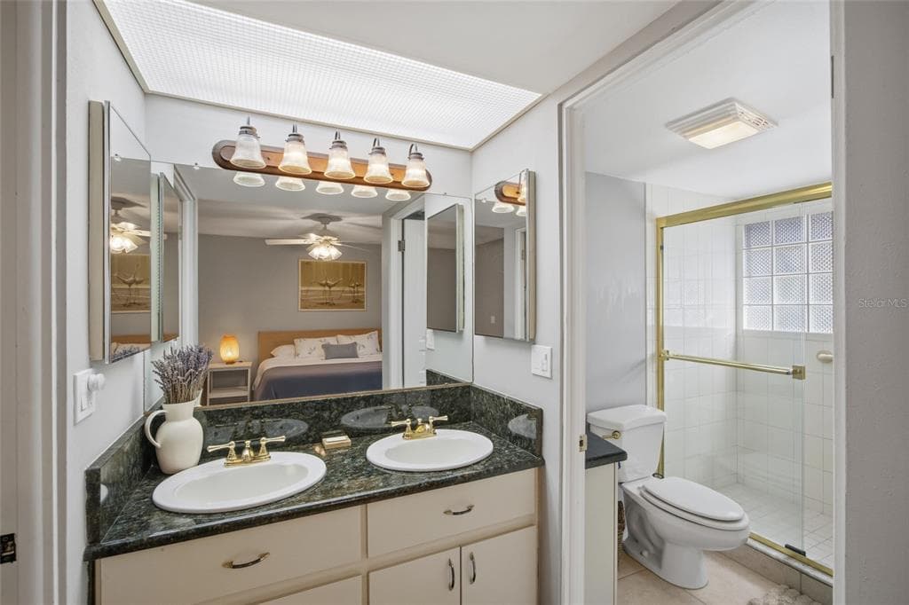 534 PINELLAS BAYWAY S 101 photo 21