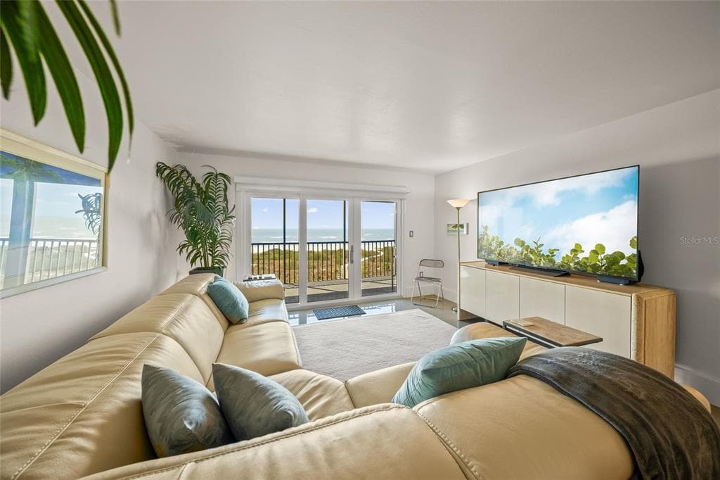 420 BEACH ROAD 606 photo 9