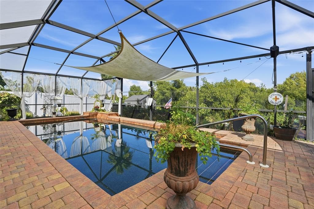 4086 GARDNER DRIVE 1