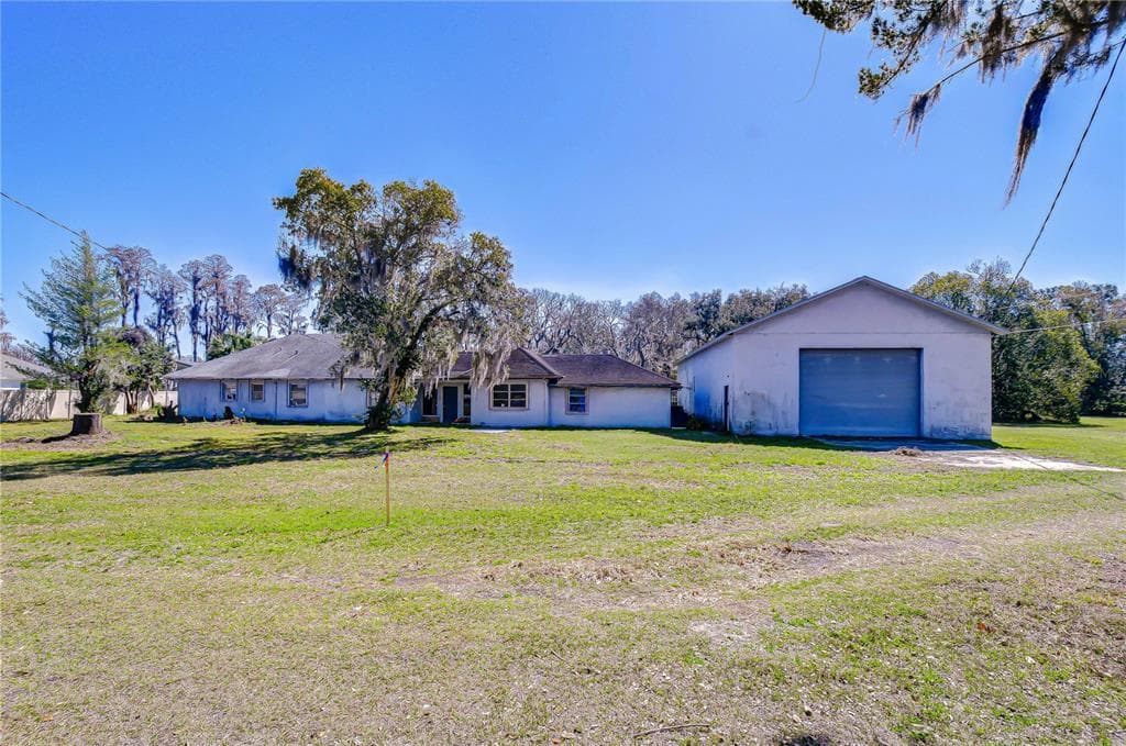 6608 WISTERIA LOOP 2