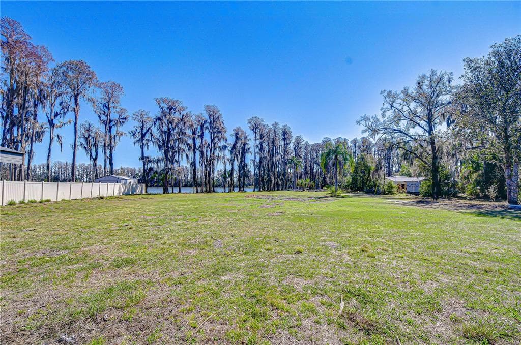 6608 WISTERIA LOOP photo 10
