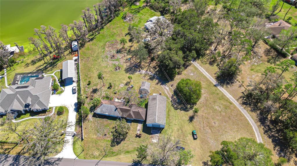 6608 WISTERIA LOOP photo 18