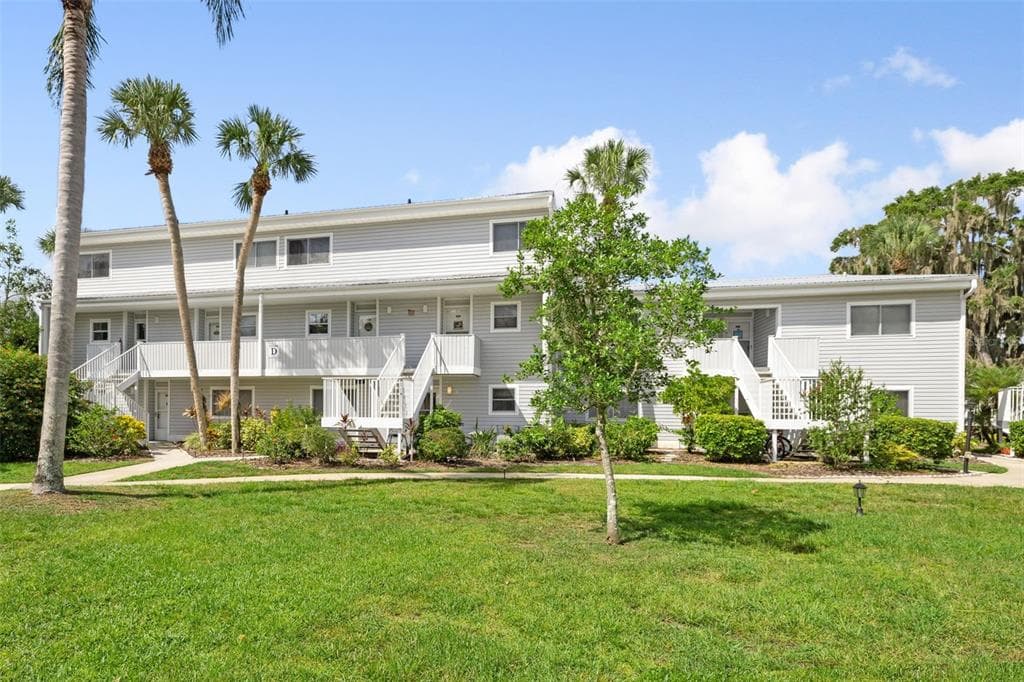 125 RIVER BEND PLACE #D 2