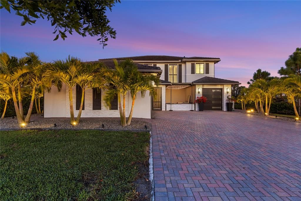 4796 SOPHIA DRIVE photo 23