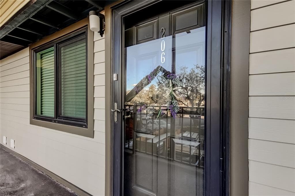 650 ISLAND WAY 206 photo 2