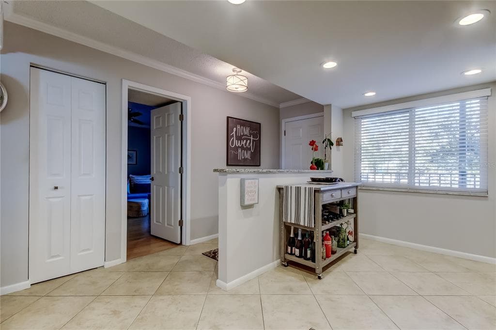 650 ISLAND WAY 206 photo 13