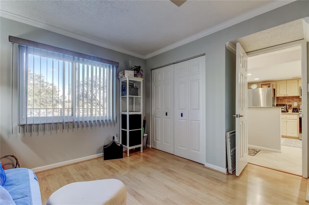 650 ISLAND WAY 206 photo 17
