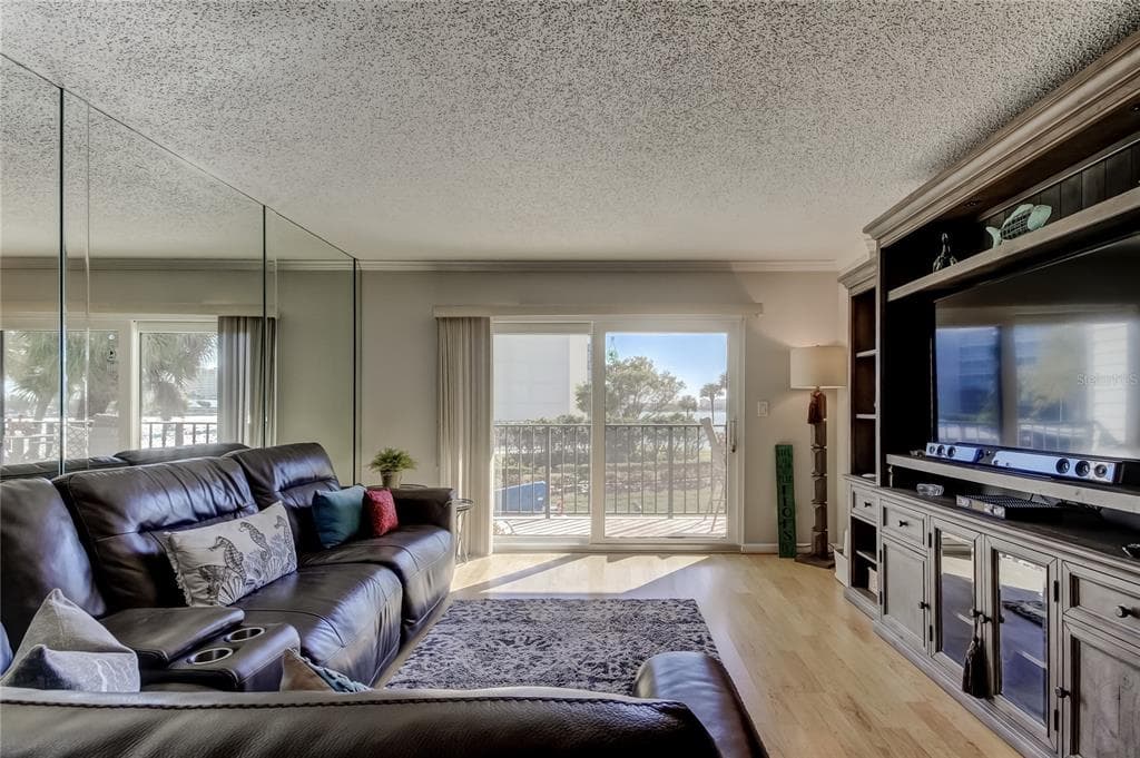 650 ISLAND WAY 206 photo 24