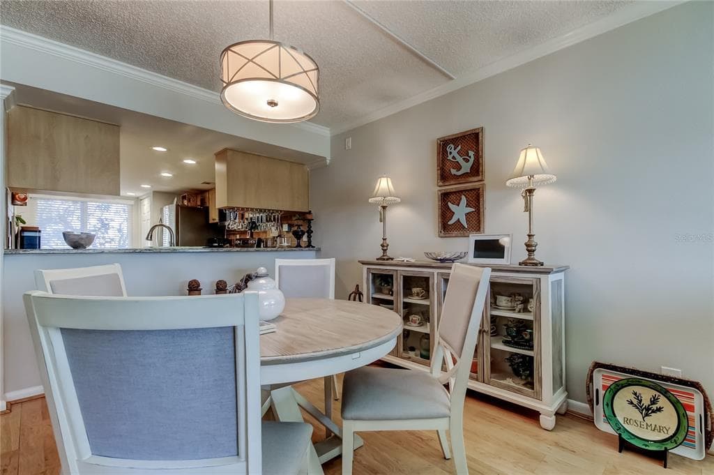 650 ISLAND WAY 206 photo 19