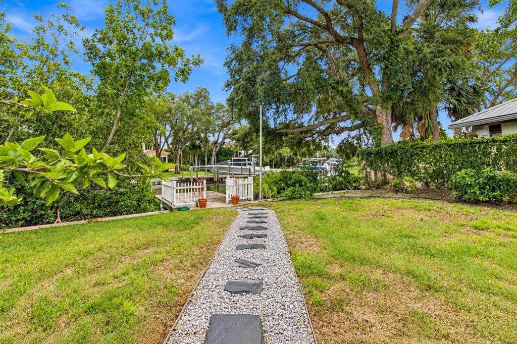 5104 W SAN JOSE STREET photo 23