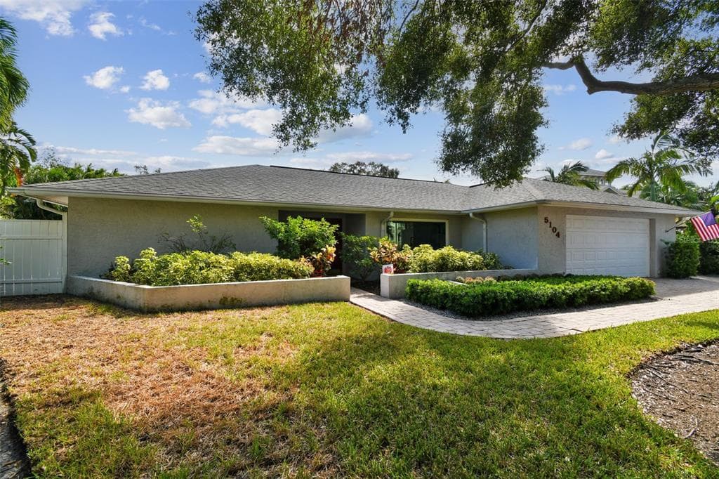 5104 W SAN JOSE STREET photo 2
