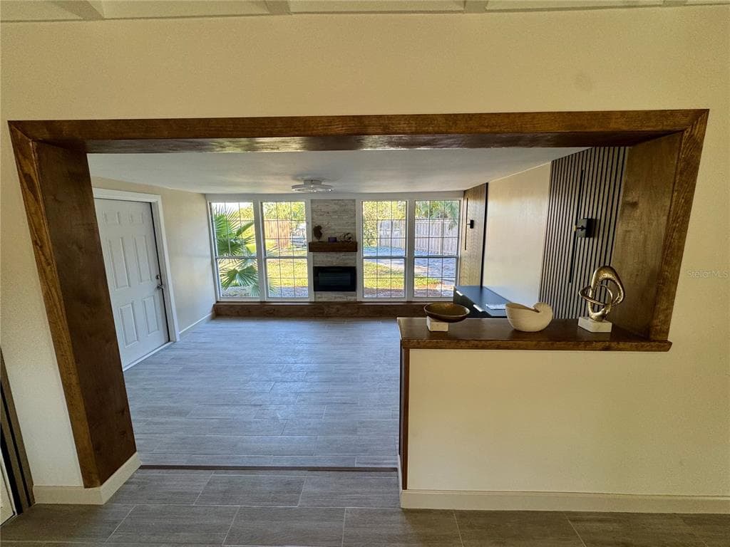 1500 CARSON CIRCLE NE photo 16