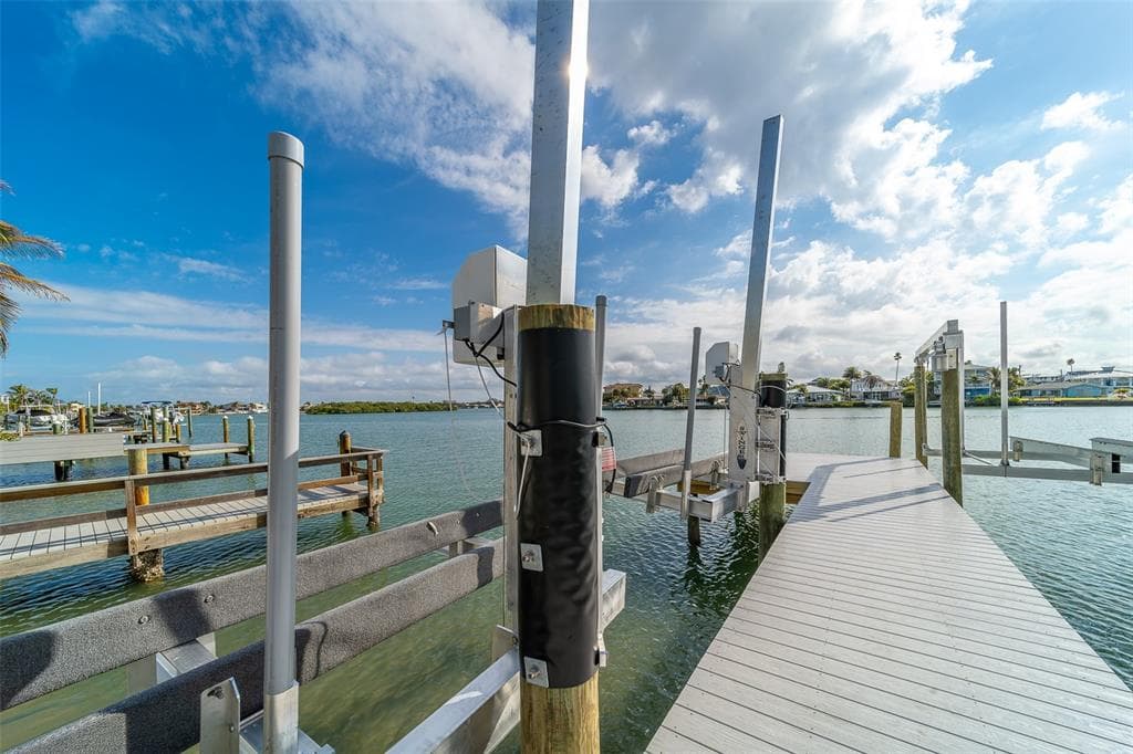 1217 BAY SHORE BOULEVARD photo 6