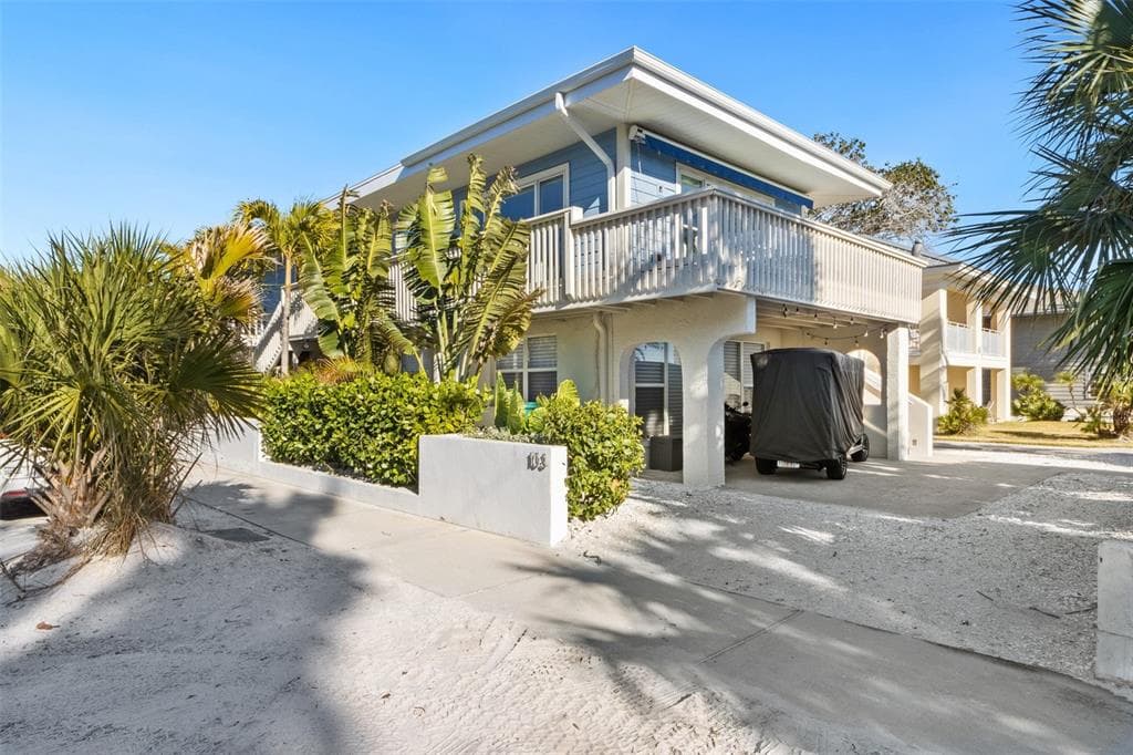 103 PALM AVENUE photo 2