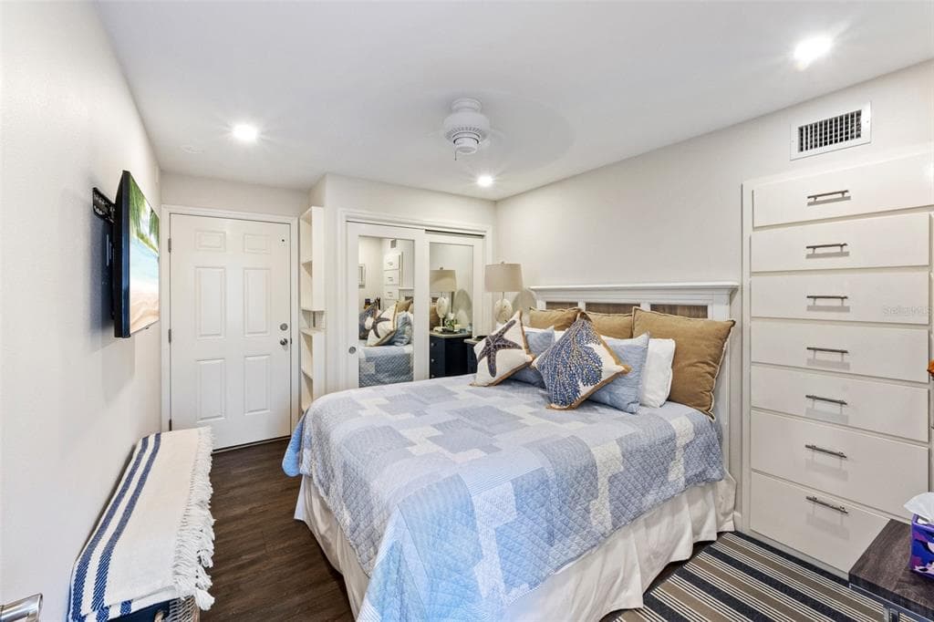 103 PALM AVENUE photo 13