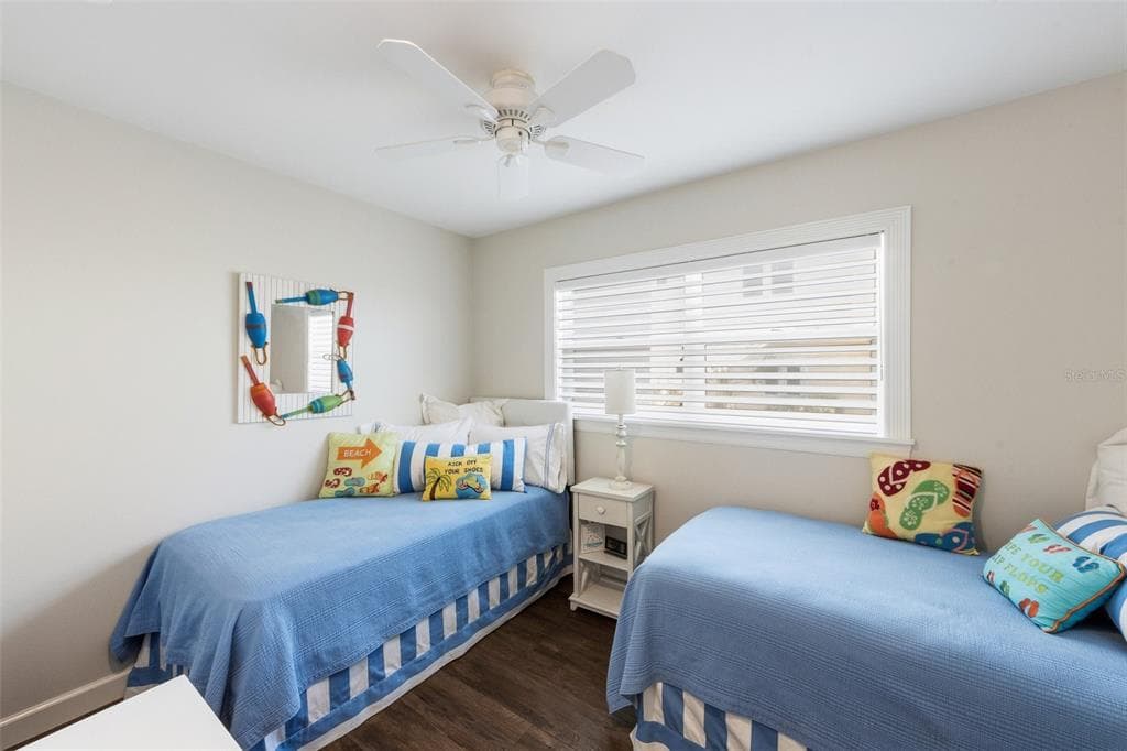 103 PALM AVENUE photo 24