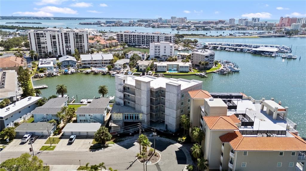 211 SKIFF POINT 2C photo 23
