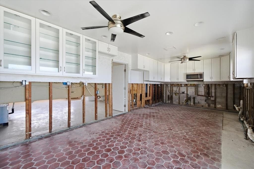 411 55TH AVENUE photo 19