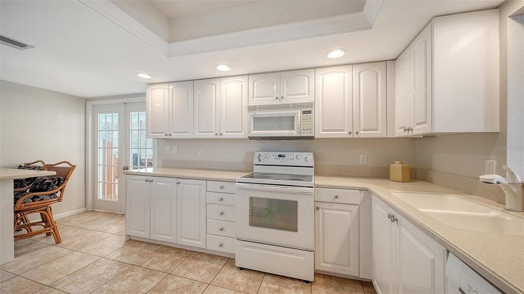 1445 GULF OF MEXICO DRIVE 101 photo 9