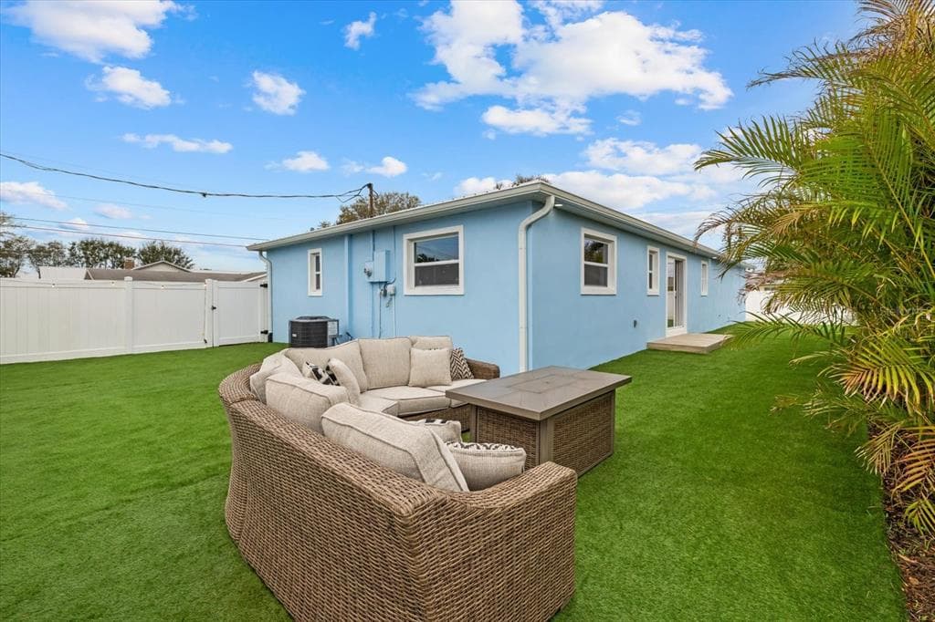 912 21ST AVENUE W photo 22