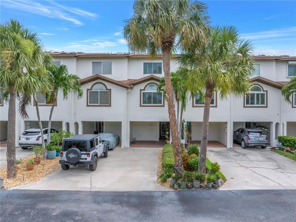 117 YACHT CLUB LANE 2