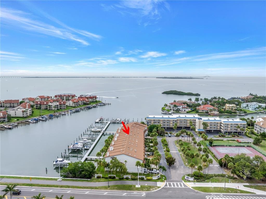 117 YACHT CLUB LANE 4
