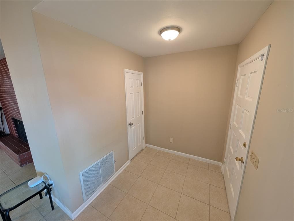 6517 WALTON WAY photo 13
