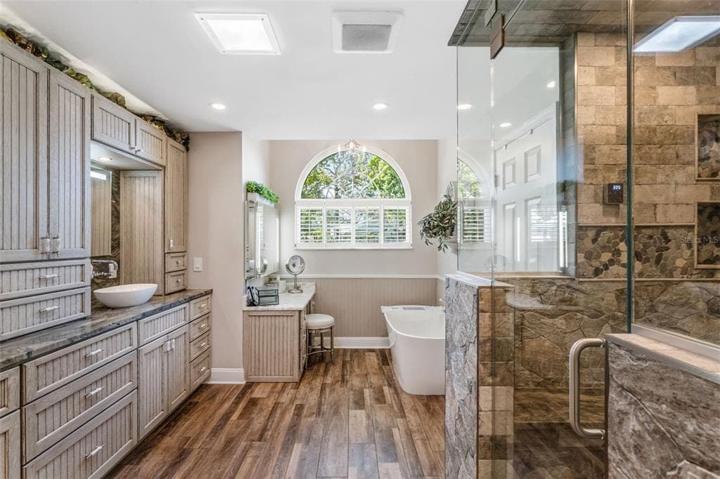 8309 SHADOW PINE WAY photo 20