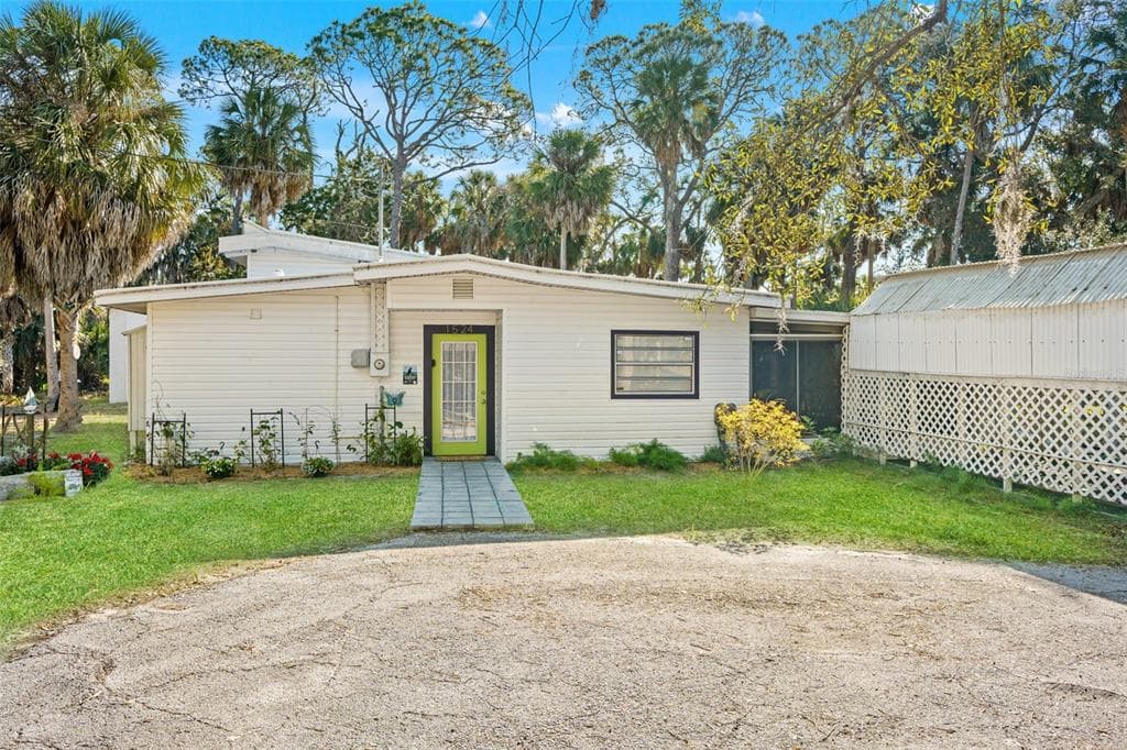 1524 INDIAN BAY ROAD photo 2