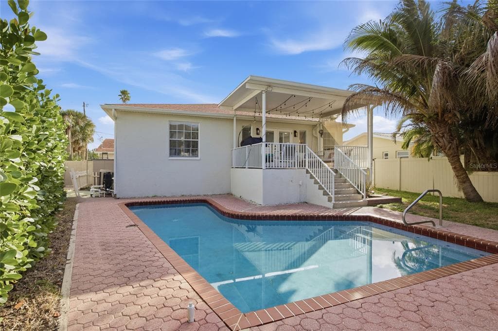1801 BAYOU GRANDE BOULEVARD NE 5