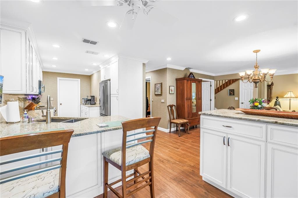 812 AMELIA COURT NE photo 10