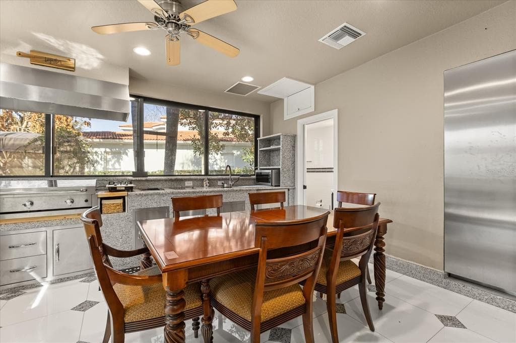 2450 DAHLGREN WAY photo 15