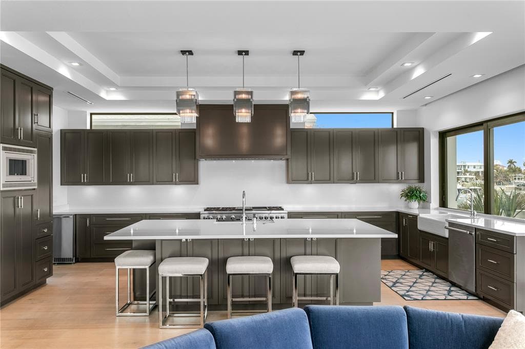 1801 PASS A GRILLE WAY photo 10