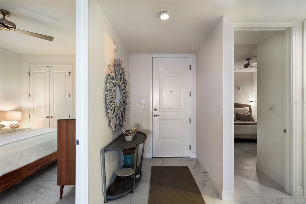 376 ARUBA CIRCLE 203 photo 6