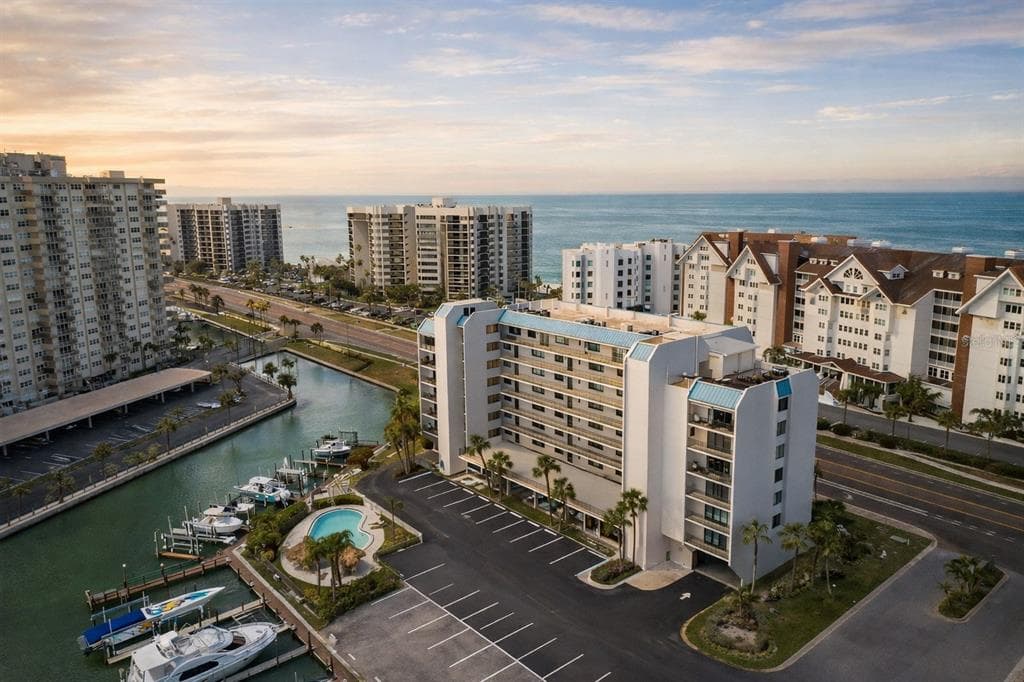 1591 GULF BOULEVARD 203S photo 2