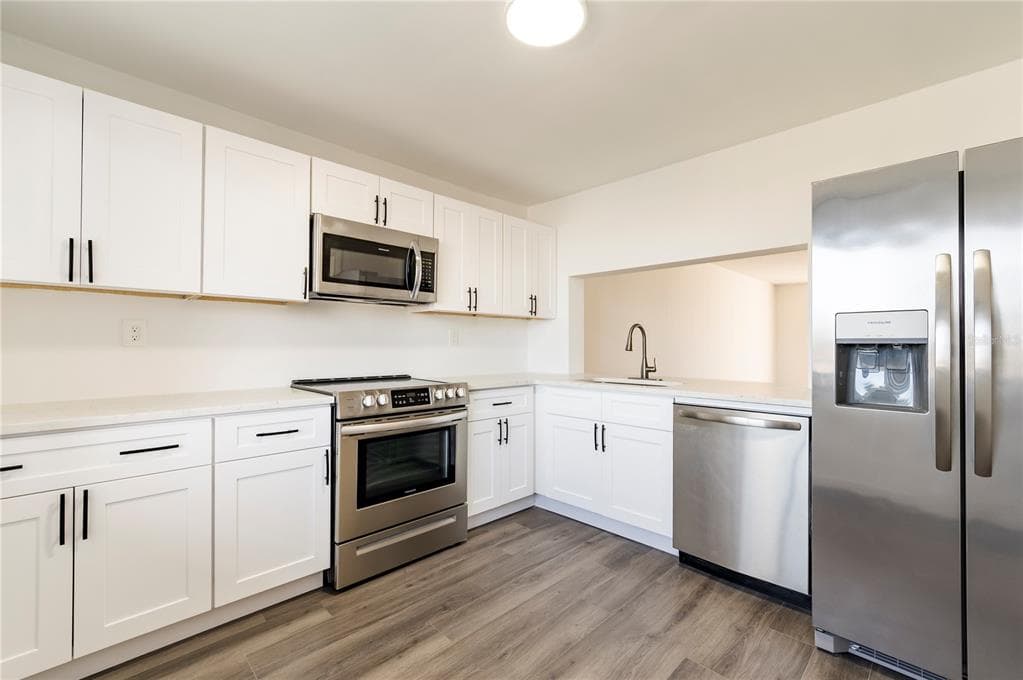 1591 GULF BOULEVARD 203S photo 8