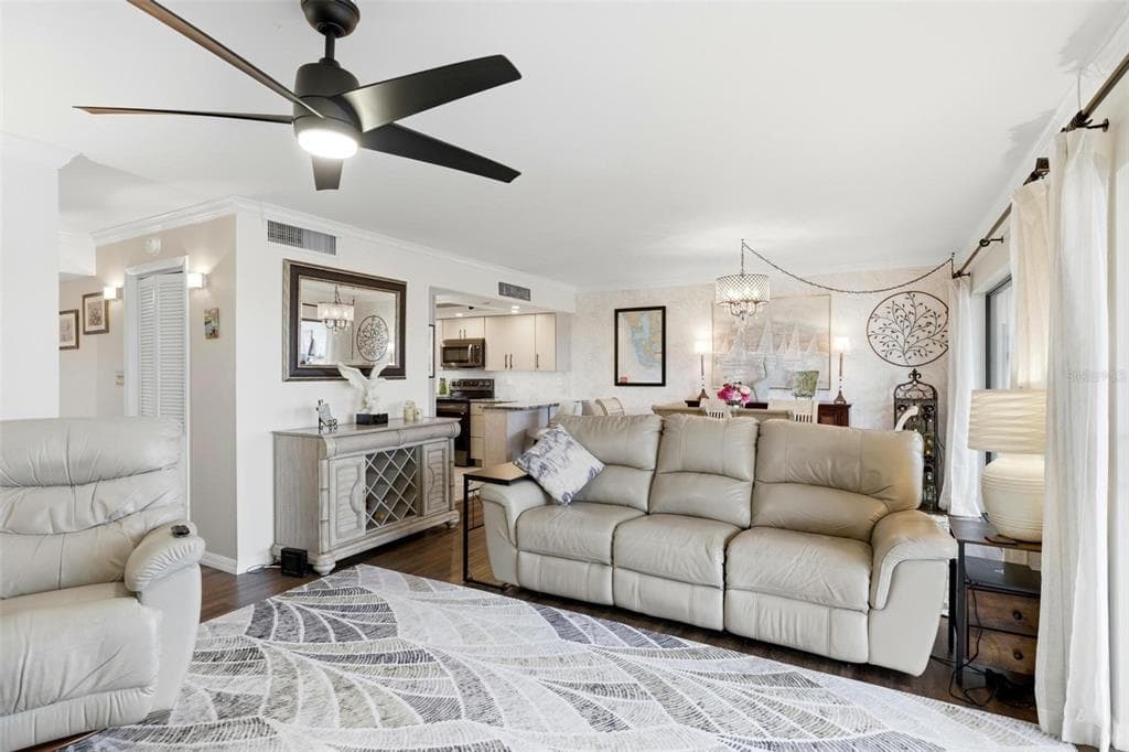 1433 MEDITERRANEAN DRIVE E photo 13