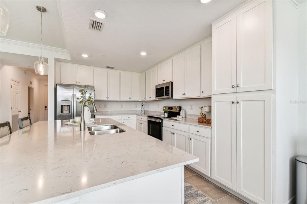 18114 GAWTHROP DRIVE 106 photo 12