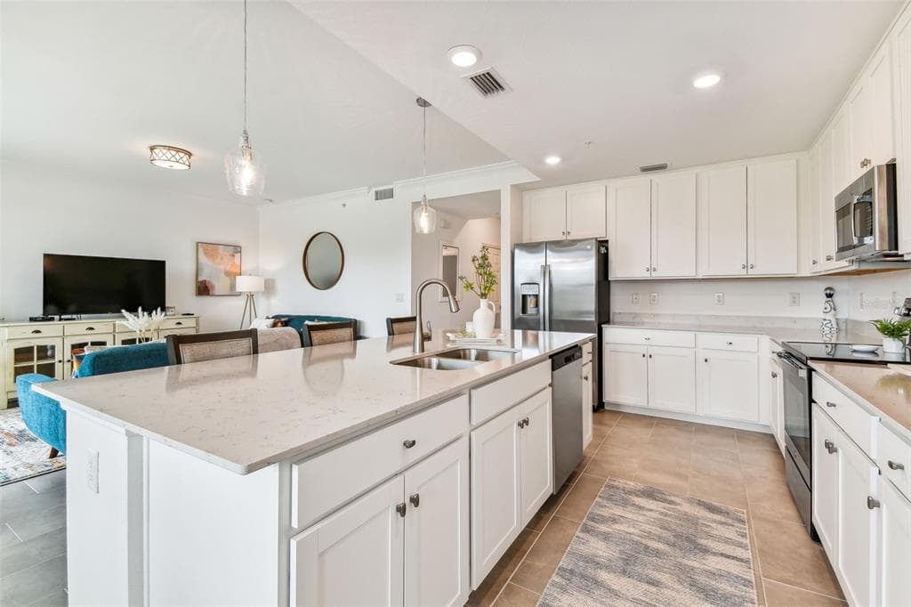 18114 GAWTHROP DRIVE 106 photo 7